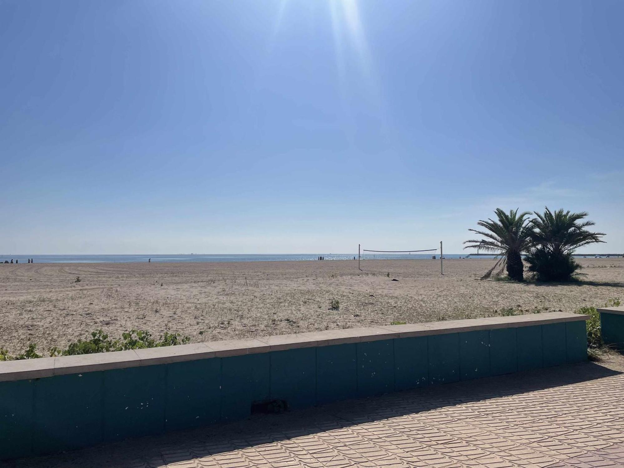 Apart Port Arenal Con Terraza Y Piscina บูร์เรียนา ภายนอก รูปภาพ